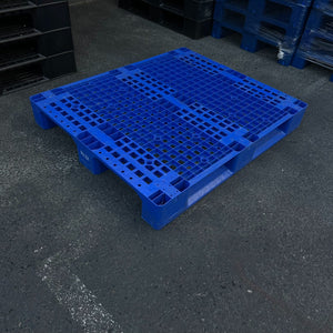 中古販売】 プラスチックパレット 1200 × 1000 × 150 裏面「川」の字 