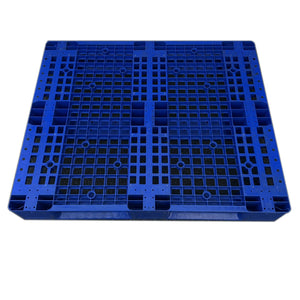 【中古販売】 プラスチックパレット 1200 × 1000 × 150 裏面「川」の字構造 動荷重1000kg 青 (P019)